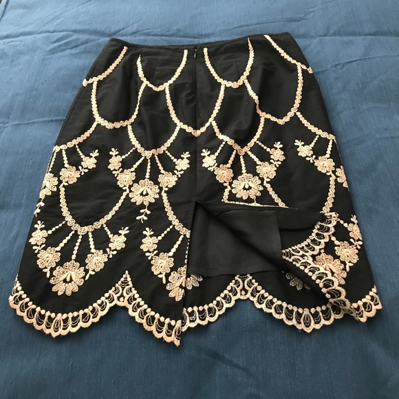 Nanette LePore Black & Tan Floral Print Skirt Size 4 - Picture 3 of 5